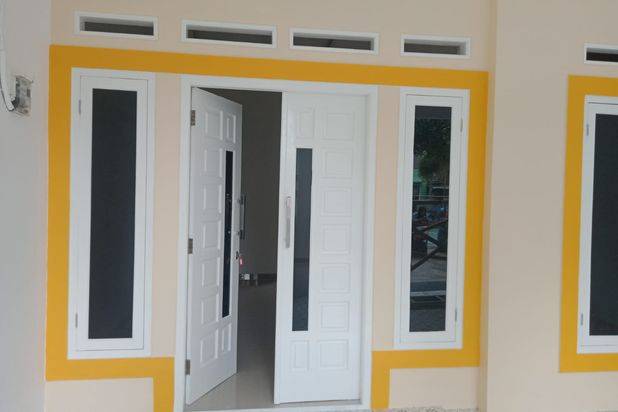 RUMAH BANGUNAN BARU DI JUAL MURAH LINGKUNGAN STRATEGIS DI REGENCY