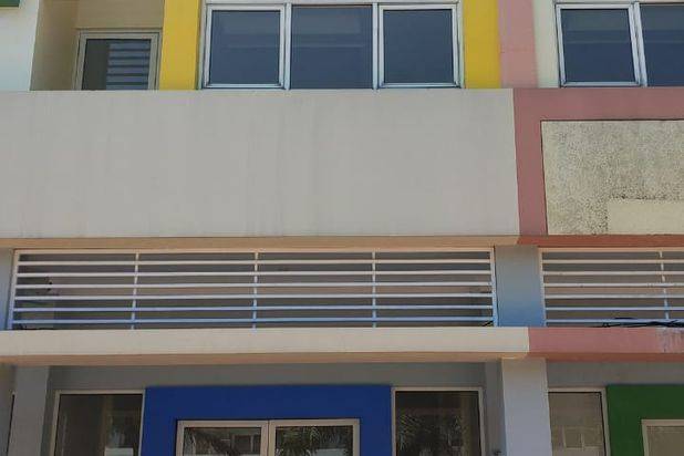 Ruko 2 lantai siap pakai dekat Binus university semarang