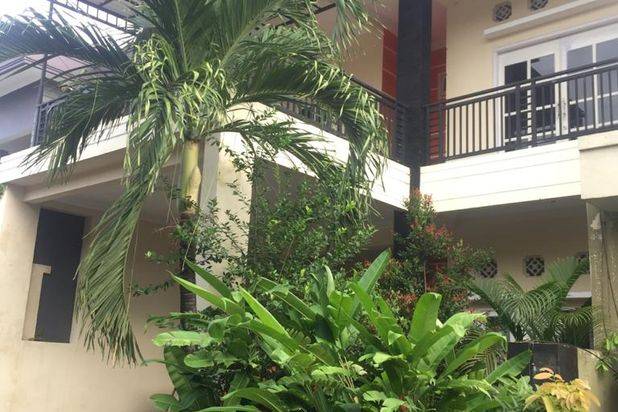 Rumah 2 Lantai Di Palm Spring Regency Surabaya Selatan