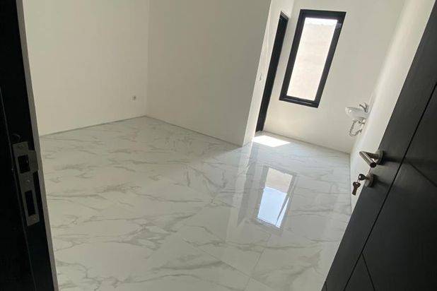 Rumah Baru 2 Lantai Di Rungkut Asri Surabaya Timur
