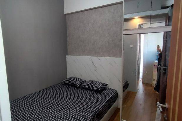 Jual Apartment Puncak Dharmahusada 2BR Full Furnish Mewah Lantai Vinil by Design Interior Dekat Lift
