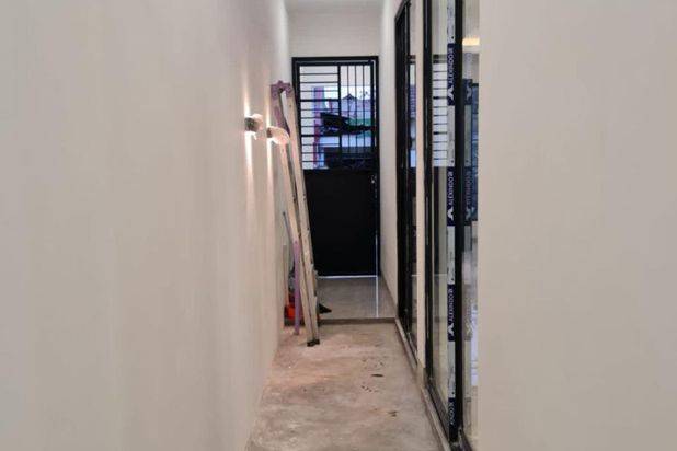Rumah Baru Gress Darmo Permai Timur Full Granit (High Spek)