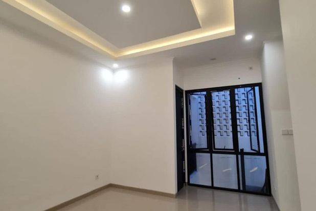 Rumah Baru Gress Darmo Permai Timur Full Granit (High Spek)