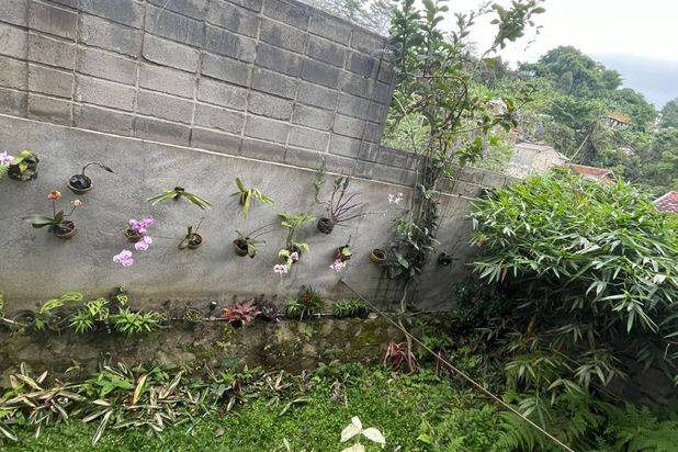 Rumah type downslope di area ciumbuleuit 2 lantai 1,35 M