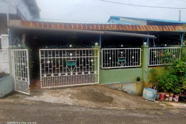 JUAL CEPAT RUMAH TINGGAL Lokasi Bengkong Dekat Dengan Sekolah dan Rumah Sakit Dan Bagus Dan Harga MURAH DIBAWAH PASARAN
