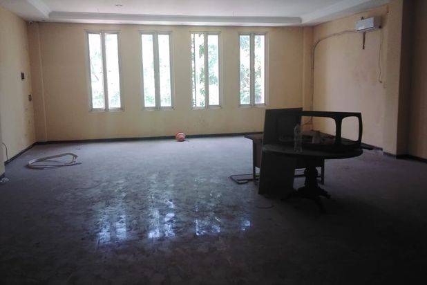 Ruko Raya Prapen, Full Bamgunan 3 Lantai, Hadap Timur