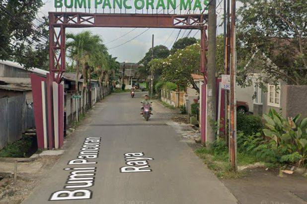 1 Km Dtc Maharaja n 2 Km Pintu Tol Sawangan