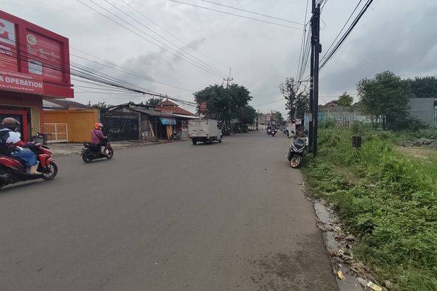 Tanah Tepi Jalan Strategis Area Keradenan Cibinong Dekat Pemda