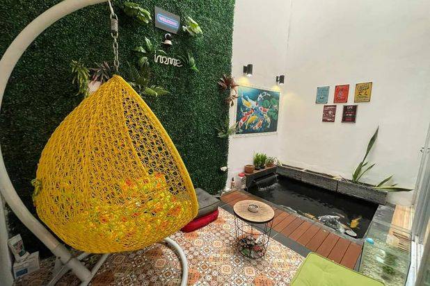 Rumah Full Furnished 3 Lantai Dekat Pemda Cibinong, SHM