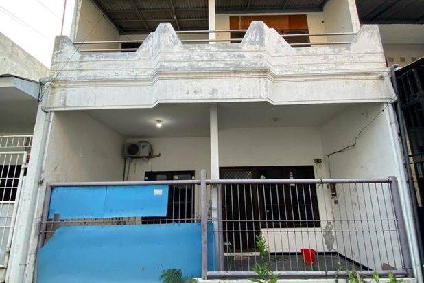 Rumah 1.5 lantai di Ploso Timur