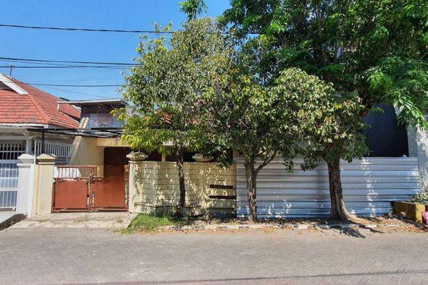 Rumah Manyar Kartika Strategis