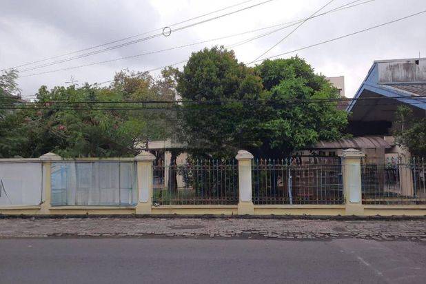 Rumah Manyar Rejo Strategis Row 3 Mobil Murah