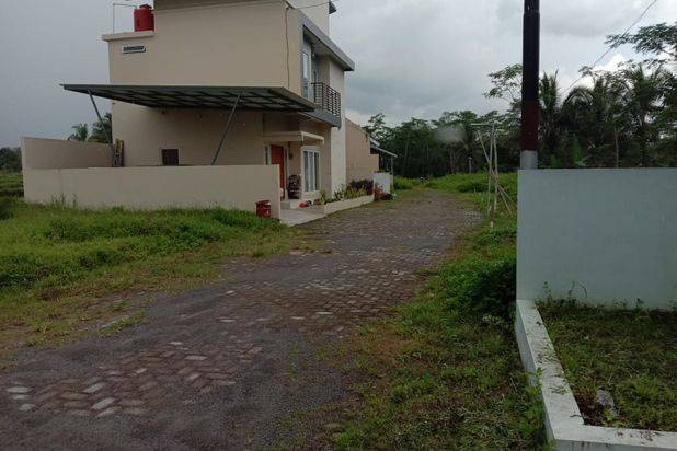 RUMAH 300 JTAN DI DEKAT PONPES SYUBBANUL WATHON