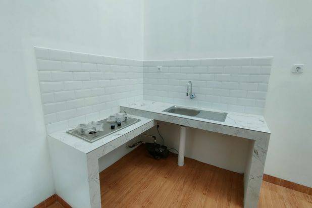 DI SEWAKAN RUMAH KEREN DESAIN ELEGANT DI CLUSTER IVORY BEKASI TIMUR REGENSI