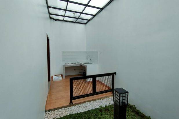 DI SEWAKAN RUMAH KEREN DESAIN ELEGANT DI CLUSTER IVORY BEKASI TIMUR REGENSI
