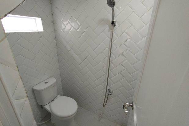 DI SEWAKAN RUMAH KEREN DESAIN ELEGANT DI CLUSTER IVORY BEKASI TIMUR REGENSI