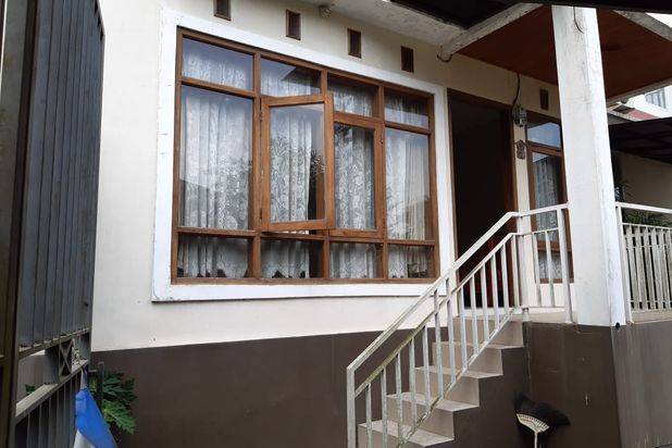 Rumah di Komplek Jatihandap Dekat Ke Saung Angklung Udjo Harga 1,35 Milyar