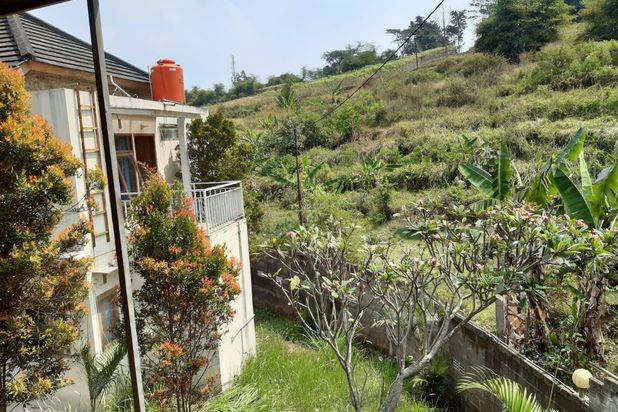 Rumah di Komplek Jatihandap Dekat Ke Saung Angklung Udjo Harga 1,35 Milyar