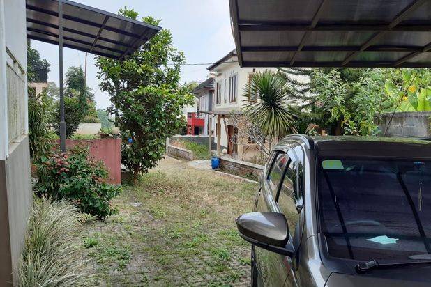 Rumah di Komplek Jatihandap Dekat Ke Saung Angklung Udjo Harga 1,35 Milyar
