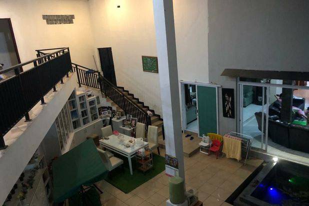 Semi Furnished Rumah Asri Terawat Dan Siap Huni Yang Lokasinya Di Cluster Jingga Residence Ciwastra