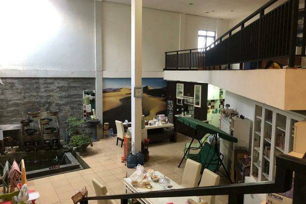 Semi Furnished Rumah Asri Terawat Dan Siap Huni Yang Lokasinya Di Cluster Jingga Residence Ciwastra