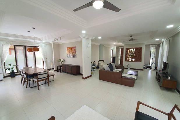 dijual rumah mewah villa panbil dkt bukit indah sukajadi anggrek mas
