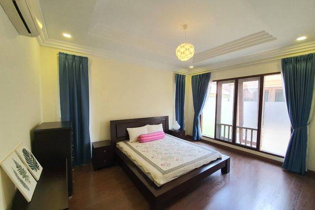 dijual rumah mewah villa panbil dkt bukit indah sukajadi anggrek mas