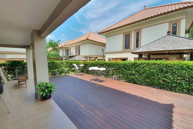dijual rumah mewah villa panbil dkt bukit indah sukajadi anggrek mas