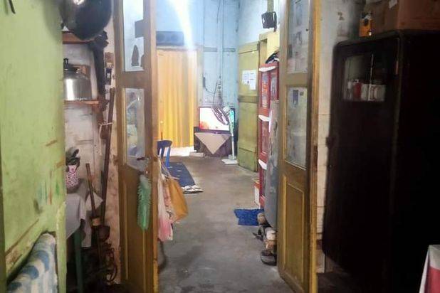 Dijual Rumah tua Luas di Pekalongan Barat
