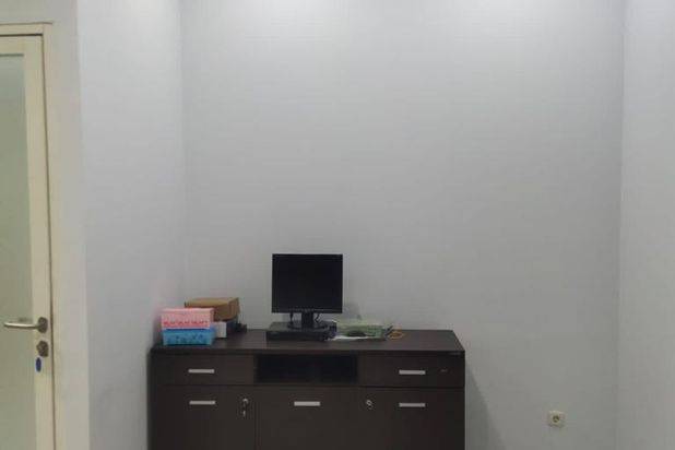 Office Space Praxis Siap Pakai