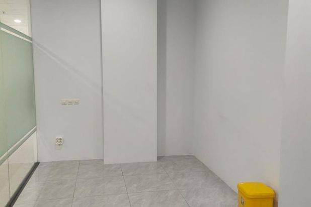 Office Space Praxis Siap Pakai