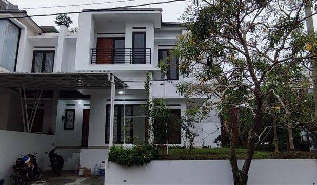 Rumah di Komplek Grand Panoramic Pasir Impun Sudah di Renov