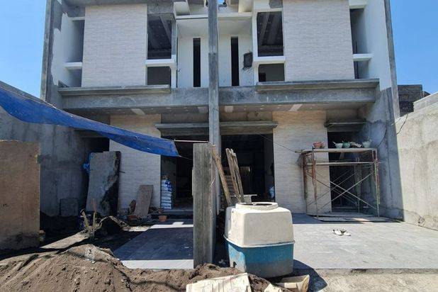 NEW Minimalis 2 Lantai ROW Jalan Kembar Rungkut Menanggal