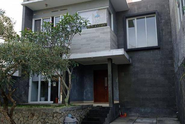 Rumah Siap Huni Di Ciwaruga Dekat Ke Pasteur Sariwangi Cihanjuang