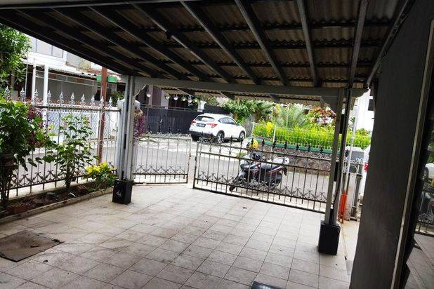 Rumah Hook Strategis Siap Huni Di Jalan Magetan Antapani Kota Bandung