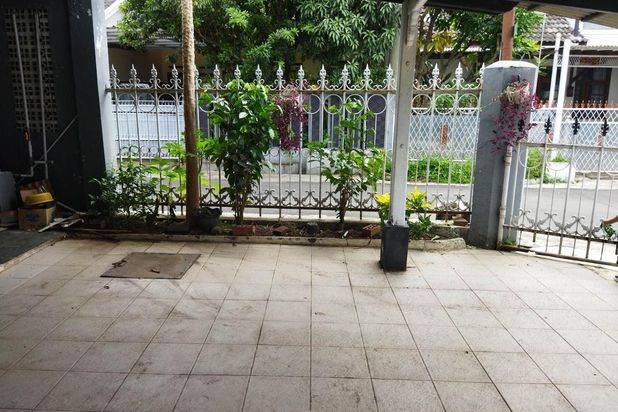 Rumah Hook Strategis Siap Huni Di Jalan Magetan Antapani Kota Bandung