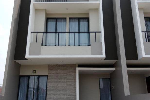 Rumah Baru 2 Lantai Siap Huni Minimalis Modern Di Komplek Batununggal Indah Bandung