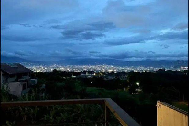 Rumah Asri 2 Lantai Siap Huni Di Budi Indah Setiabudi Bandung Utara