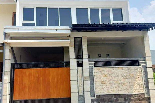 Dijual Rumah 2 Lantai Siap Huni Sekarpuro Malang, Akses Mobil Papasan