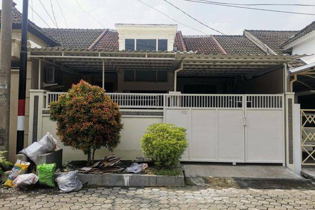 Rumah dijual taman pondok indah wiyung siap huni