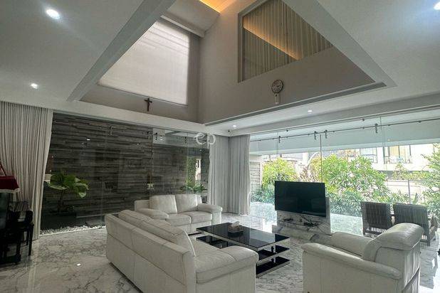 Dijual rumah Villa Bukit Regency Pakuwon Indah Spek Premium
