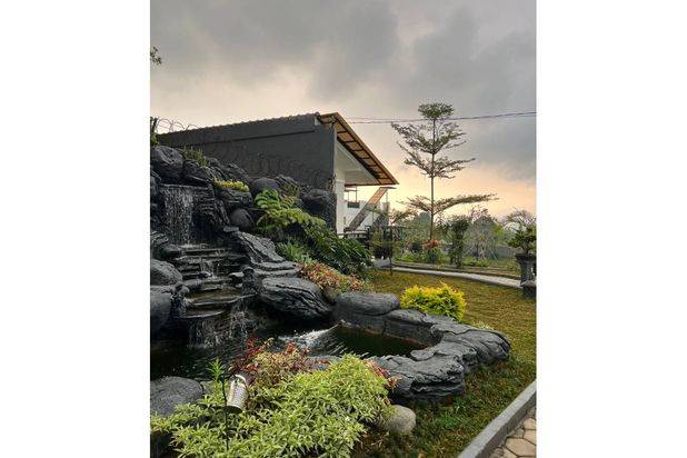 Disewakan Villa Bernuansakan Pegunungan dan Nyaman Daerah Cihideung PR1964