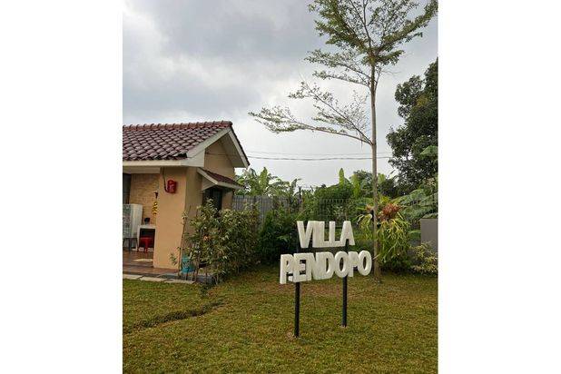Disewakan Villa Bernuansakan Pegunungan dan Nyaman Daerah Cihideung PR1964