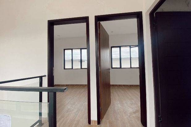 Dijual Rumah 3 Lantai Di Batam Center Plus Kolam Renang Pribadi
