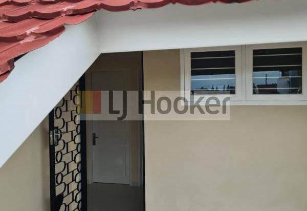 RUMAH MINIMALIS DI PELEPAH ELOK AREA KELAPA GADING