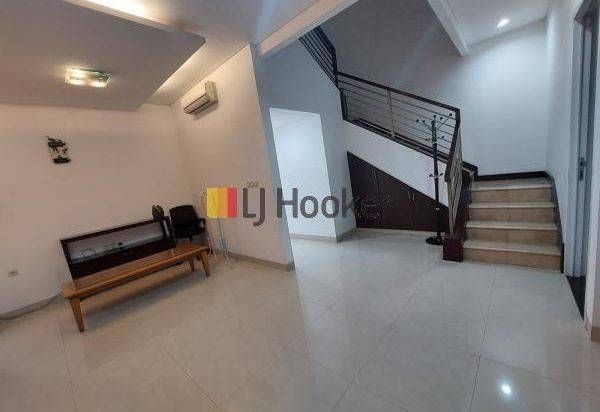 RUMAH MINIMALIS, FULL FURNISHED DI GADING KIRANA BARAT AREA KELAPA GADING
