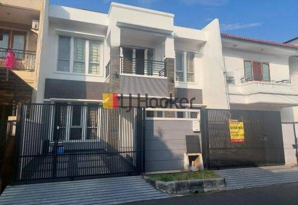 RUMAH MINIMALIS, FULL FURNISHED DI GADING KIRANA BARAT AREA KELAPA GADING