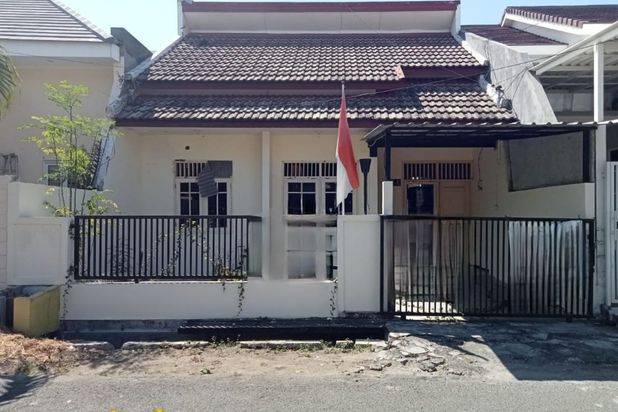 Rumah Nginden Intan Timur Strategis, Row 3 Mobil