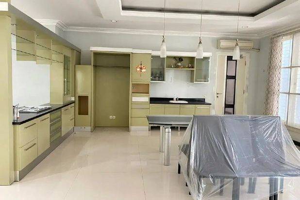 Rumah Raya Klampis Anom Strategis, Pln 16500W, Siap Huni