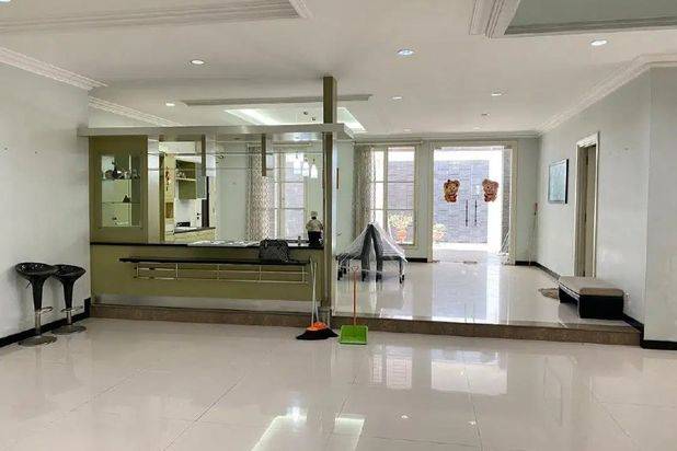 Rumah Raya Klampis Anom Strategis, Pln 16500W, Siap Huni